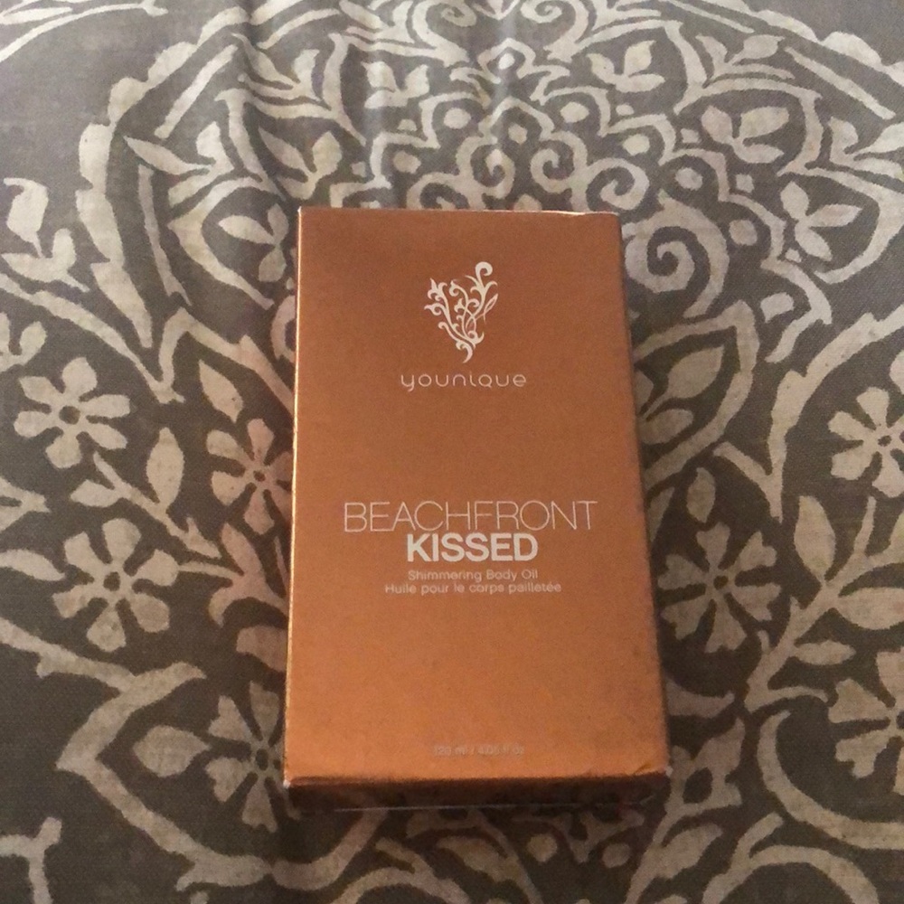 Beachfront kissed shimmering body oil